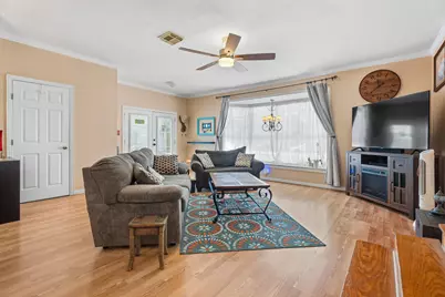 1302 15th Street, Galveston, TX 77550 - Photo 5