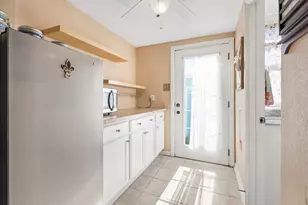 1302 15th St, Galveston, TX 77550 - Photo 13