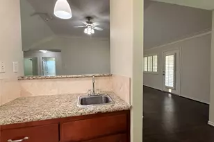 1702 Fantasy Woods Dr, Houston, TX 77094 - Photo 11