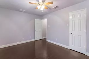 2209 Ames St, Pearland, TX 77584 - Photo 19