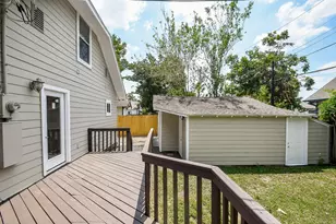 1307 Walton St, Houston, TX 77009 - Photo 27