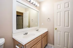 4815 Knights Branch Dr, Sugar Land, TX 77479 - Photo 25