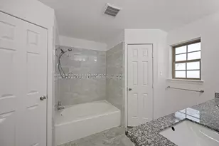 14023 Old Village Ln, Sugar Land, TX 77498 - Photo 19