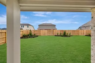 7914 Jasper Mdws Wy, Angleton, TX 77515 - Photo 33
