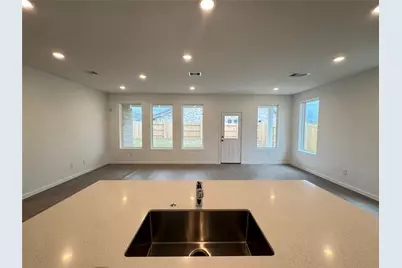 13320 Harbor Point Drive, Texas City, TX 77568 - Photo 11