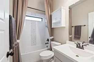 1422 Bowen Dr, League City, TX 77573 - Photo 31