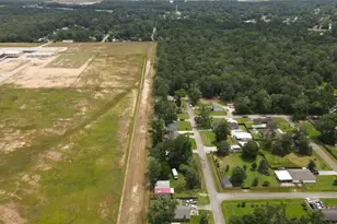 13-16 Doris St, Cleveland, TX 77328 - Photo 1