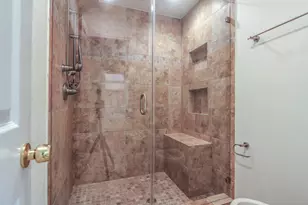 14209 Lost Meadow Ln, Houston, TX 77079 - Photo 9