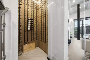 1908 W 25th St, Houston, TX 77008 - Photo 25