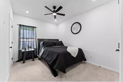 8132 Sunnyhill Street, Houston, TX 77088 - Photo 15