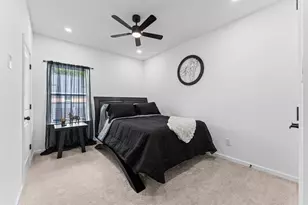 8132 Sunnyhill St, Houston, TX 77088 - Photo 15