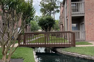 2023 Gentryside Dr, Houston, TX 77077 - Photo 27