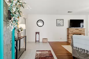 111 Circle Dr, Cleveland, TX 77327 - Photo 11