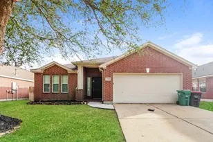 21554 Kings Bend Dr, Kingwood, TX 77339 - Photo 1