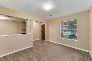 12610 S Coast Dr, Houston, TX 77047 - Photo 7