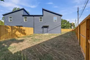 903 Marjorie St, Houston, TX 77088 - Photo 19