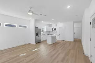 903 Marjorie St, Houston, TX 77088 - Photo 5