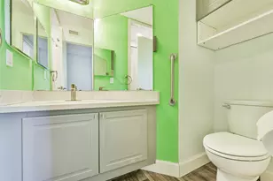 7312 Seawall Blvd, Galveston, TX 77551 - Photo 13