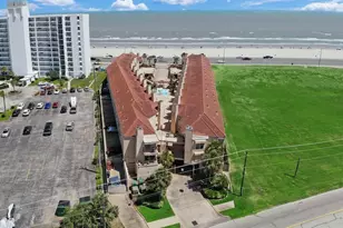 7312 Seawall Blvd, Galveston, TX 77551 - Photo 17