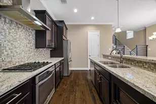 1115 W 18th St, Houston, TX 77008 - Photo 9