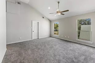 52 Hunters Creek Dr, Huntsville, TX 77340 - Photo 21