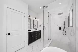5630 Dolores St, Houston, TX 77057 - Photo 21