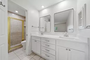 10311 Westray St, Houston, TX 77043 - Photo 33