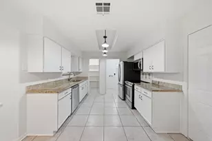 10311 Westray St, Houston, TX 77043 - Photo 3
