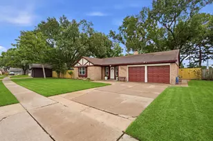 10311 Westray St, Houston, TX 77043 - Photo 9