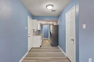 2613 Timber Dr, Dickinson, TX 77539 - Photo 5