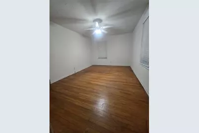5659 Westover Street, Houston, TX 77033 - Photo 7