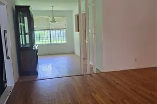 5659 Westover St, Houston, TX 77033 - Photo 15