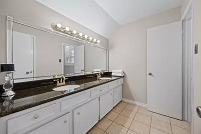 9823 Sageaspen Lane, Houston, TX 77089 - Photo 27