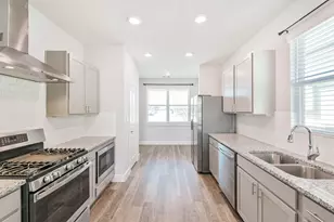 13083 Clear View Dr, Willis, TX 77318 - Photo 9