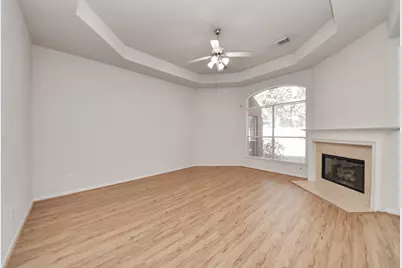 70 N Lace Arbor Drive, The Woodlands, TX 77382 - Photo 21