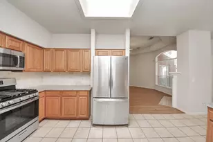 70 N Lace Arbor Dr, The Woodlands, TX 77382 - Photo 11