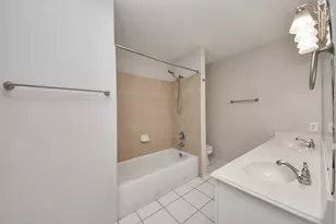 70 N Lace Arbor Dr, The Woodlands, TX 77382 - Photo 35