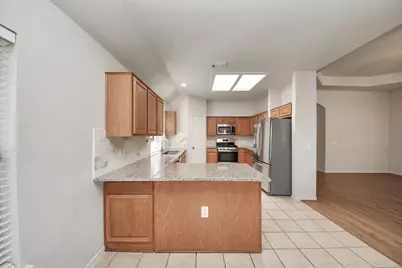 70 N Lace Arbor Drive, The Woodlands, TX 77382 - Photo 13