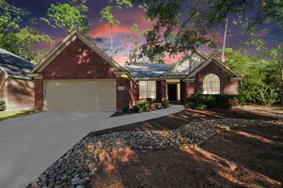 70 N Lace Arbor Drive, The Woodlands, TX 77382 - Photo 1