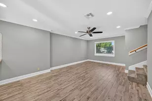 5534 Holly St, Houston, TX 77081 - Photo 9