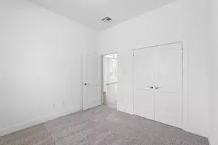 11816 S Pavillion Dr, Mont Belvieu, TX 77523 - Photo 9