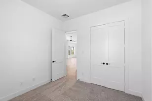 11816 S Pavillion Dr, Mont Belvieu, TX 77523 - Photo 15