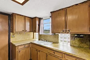 21205 Evans Ln, Washington, TX 77880 - Photo 15