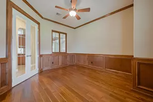 18890 Serene Water Dr, Montgomery, TX 77356 - Photo 11