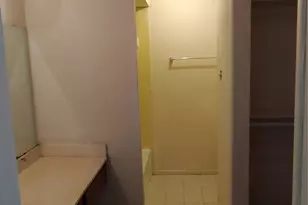 10822 Lynbrook Dr, Houston, TX 77042 - Photo 25