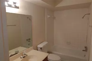 10822 Lynbrook Dr, Houston, TX 77042 - Photo 23