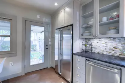 1020 E 14th Street, Houston, TX 77009 - Photo 17