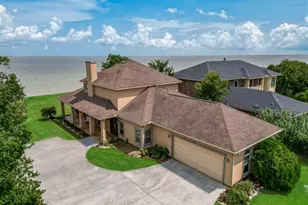 11610 Cedar Gully Rd, Beach City, TX 77523 - Photo 1