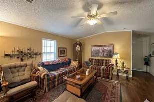 944 Whispering Pine Ln, Lufkin, TX 75901 - Photo 3