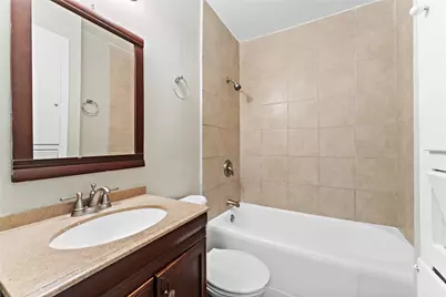 2910 Somerset Avenue, Texas City, TX 77590 - Photo 9